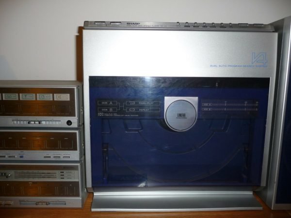 SHARP VZ-V4 Stereo System with Turntable - Old Boomboxes SHARP VZ-V4 Stereo System with Turntable - Old Boomboxes