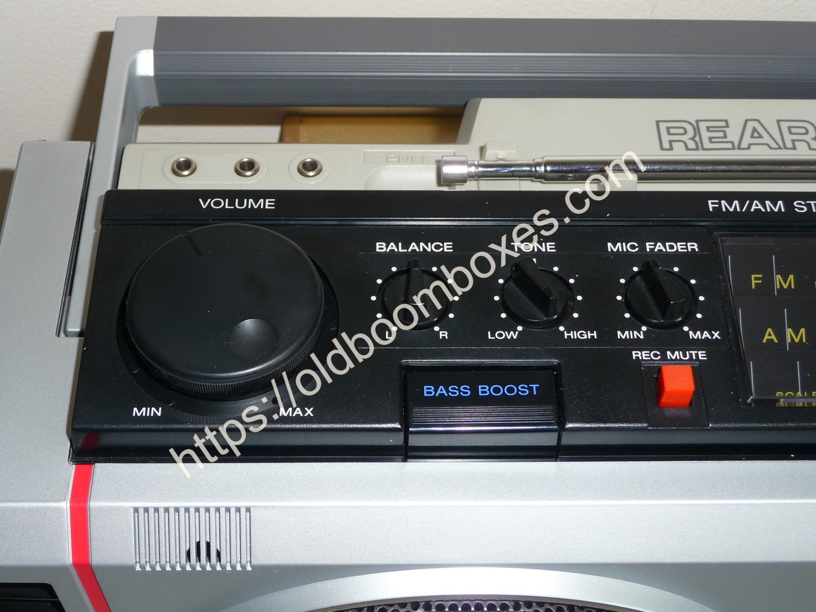 SONY CFS-450 Stereo Radio Cassette Recorder - Old Boomboxes